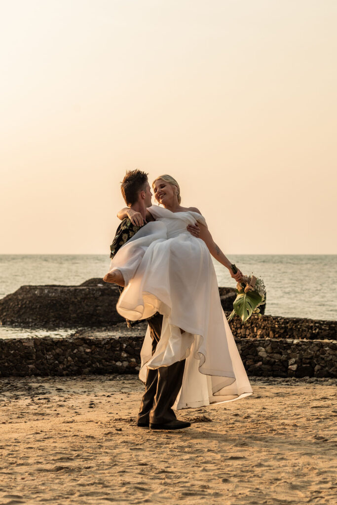 How to elope in Thailand